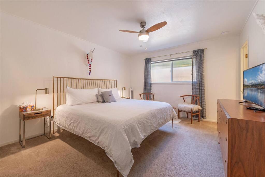 Lake Views, Pet-Friendly Cabin With Hot-Tub In King'S Beach Kings Beach Luaran gambar